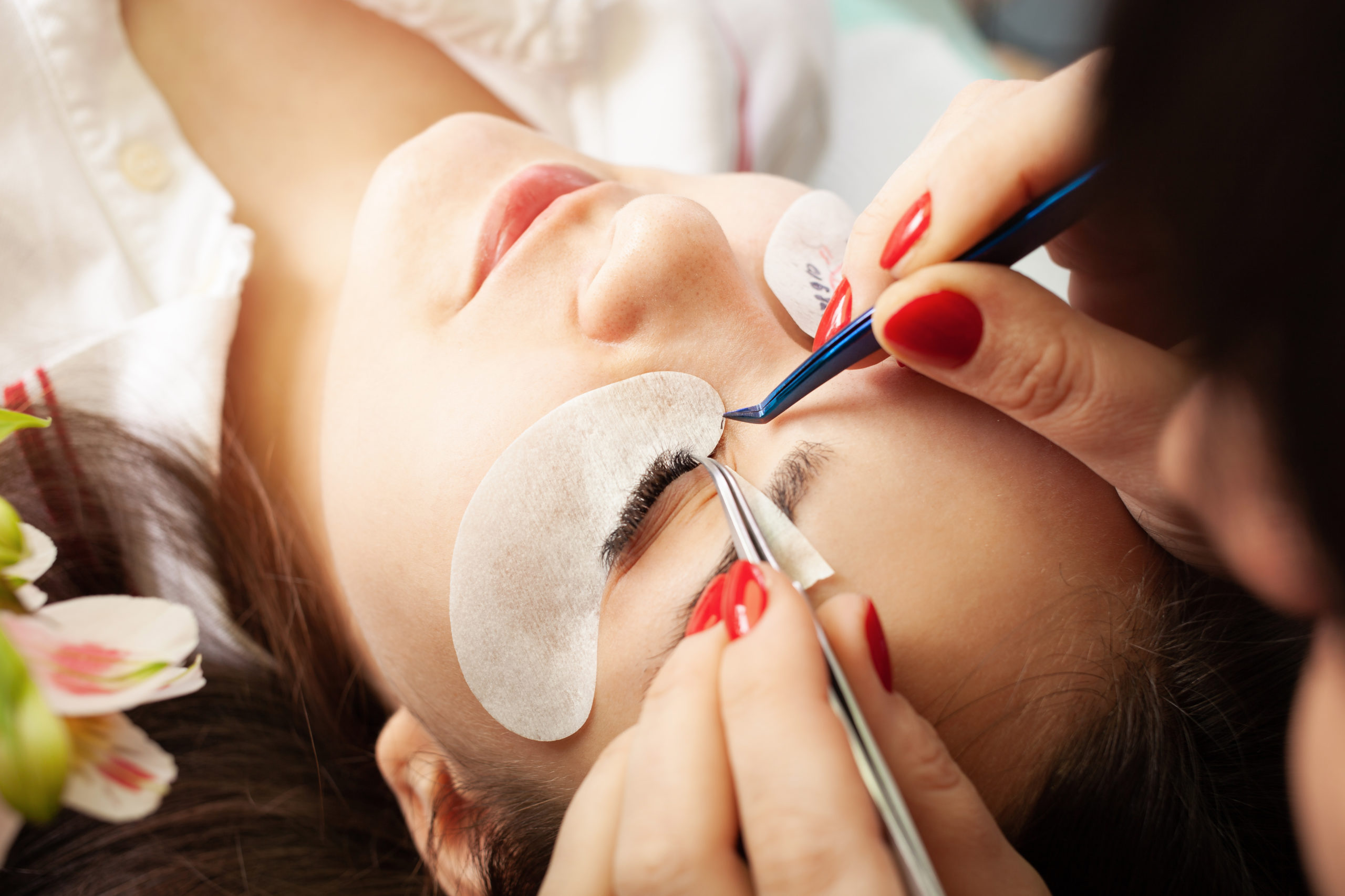 Eyelash Extension Care Guide: Tips to Prevent Shedding and Preserve Your Lash Extensions