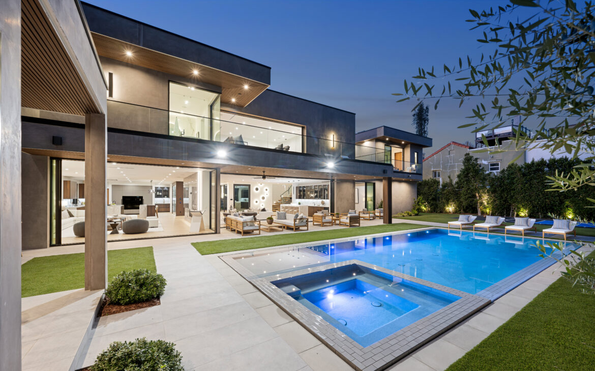 How to Simplify Ownership of a Luxury Second Residence