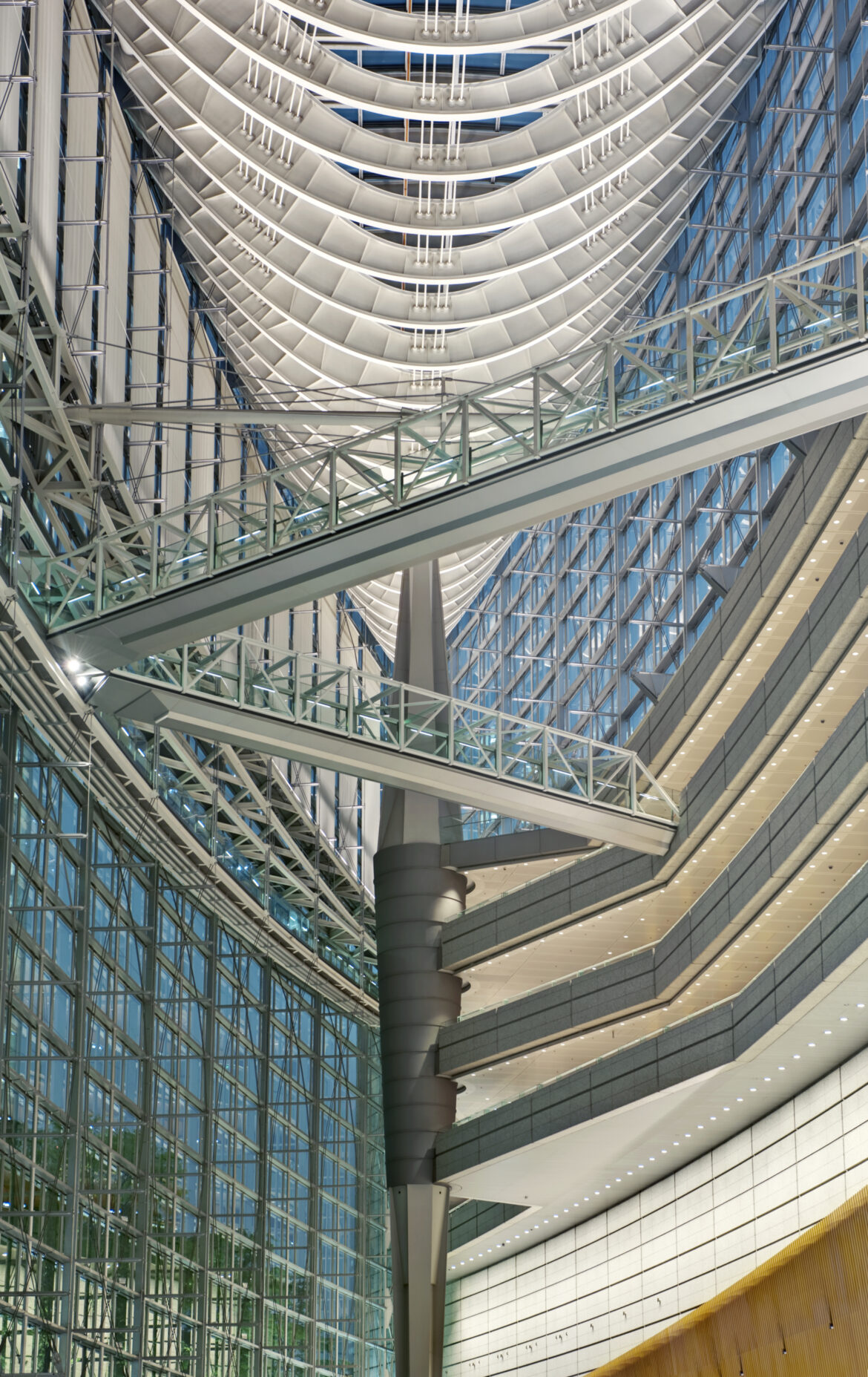 Seamlessly Connecting Old and New Architecture Using Structural Glass Links