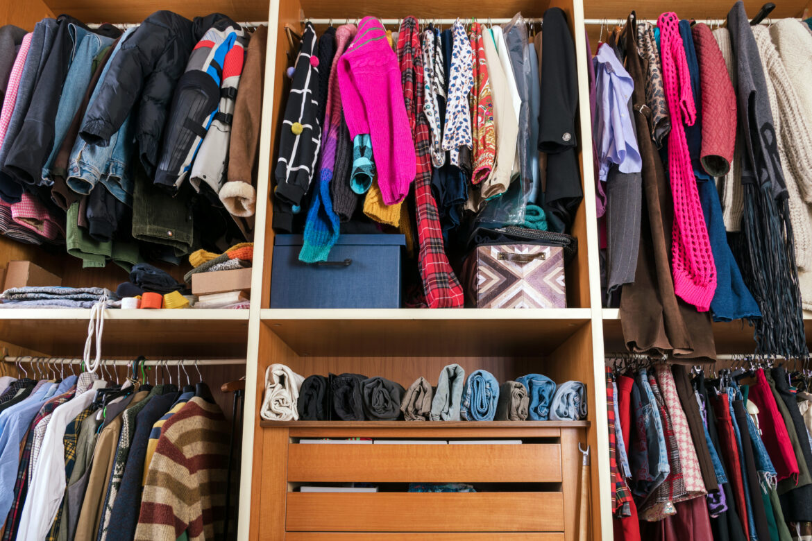 Transitioning Wardrobe Based on Seasons: The Ultimate Guide