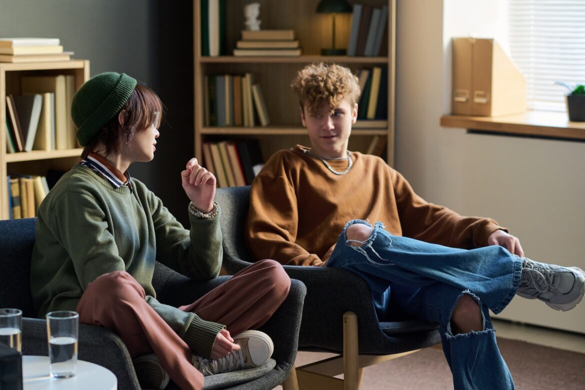 Questions to Ask a Potential Roommate Before You Sign a Lease Together