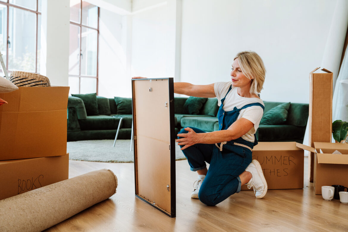 How to Protect Fragile Items in Storage